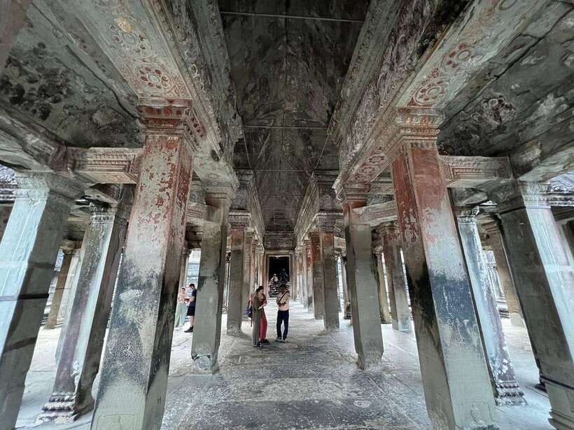 1-Day Angkor Wat Private Tour with Spanish Tour Guide. - Transport, timing, and physical effort