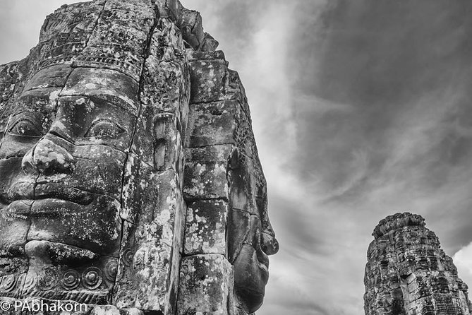 1 Day Discover Angkor Wat Sunrise Private Tour - Angkor Thom, the ancient city behind the gates