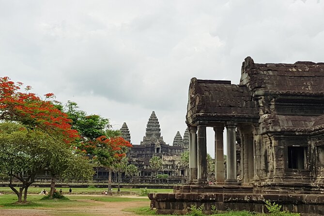 1day private tour to all majestic Temples in Angkor and Sunset - Baphuon and the Former Royal Center