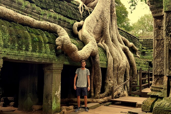 1day private tour to all majestic Temples in Angkor and Sunset - Phimeanakas and the Royal Compound