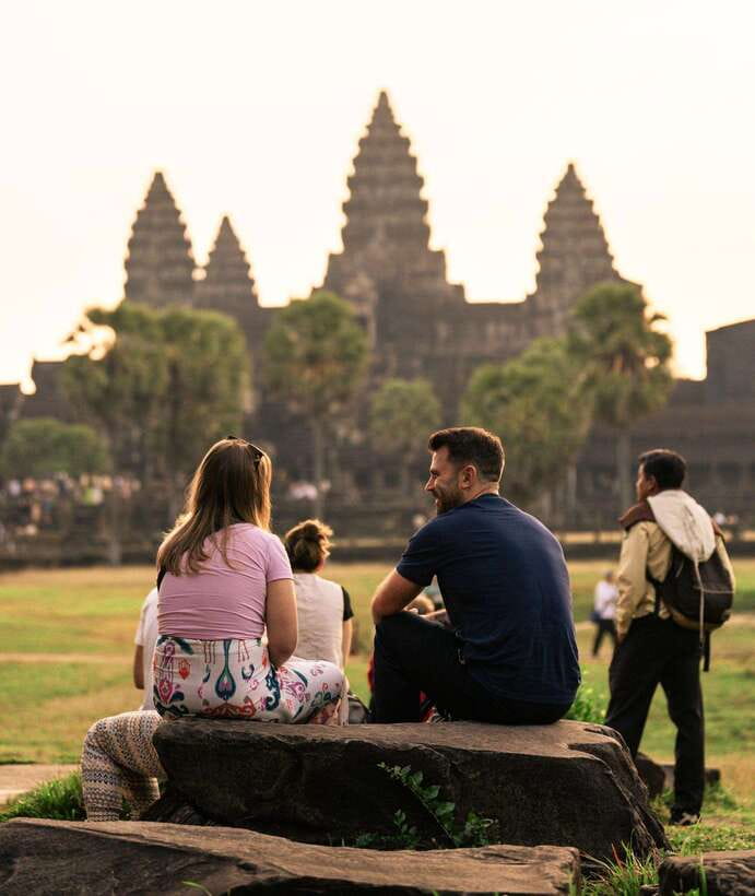 2-Day: Angkor Temple Treasures and Unique Floating Lifestyle - South Gate and the smiling faces of Bayon