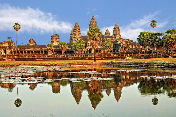 2-Day 'Angkor & Village' Tour - Day two: sunrise at Angkor Wat