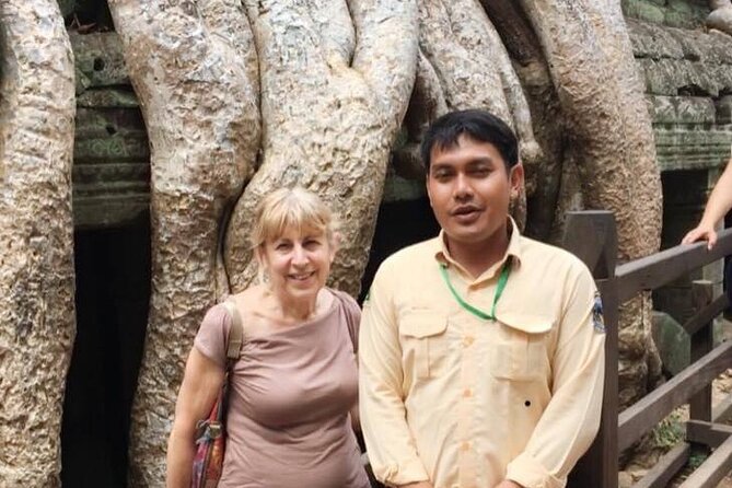 2-Day 'Angkor & Village' Tour - Pre Rup and the temple mountain form