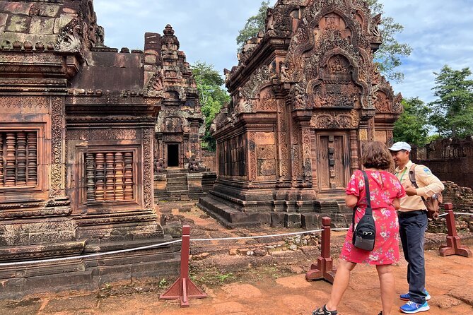2-Day Angkor Wat and Banteay Srei with Countryside Exploration - Day 1: Angkor Wat before sunrise