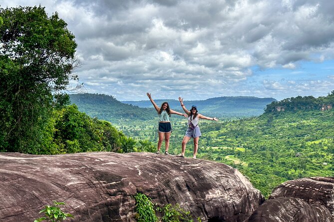 2 Day Angkor Wat Kulen Mountain Beng Mealea Floating Village Tour - Waterfall time at Phnom Kulen
