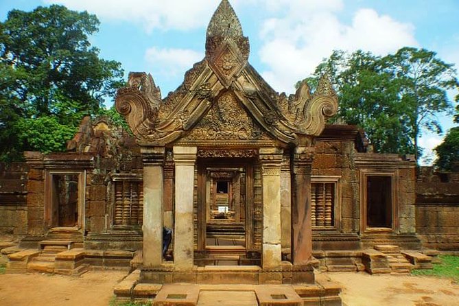 2-Day Angkor Wat Tour - Neak Pean, Preah Khan, Ta Som, and Eastern Mebon