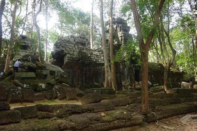 2-Day Angkor Wat With Small, Big Circuit and Banteay Srei Tour - What the $158.50 price really covers