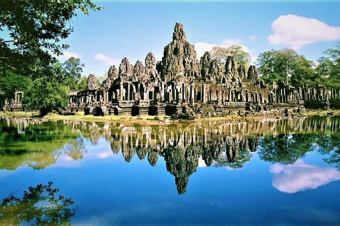 2 Day Cambodia Private Guided Tour in Angkor Temples - Day one begins at Angkor Thom