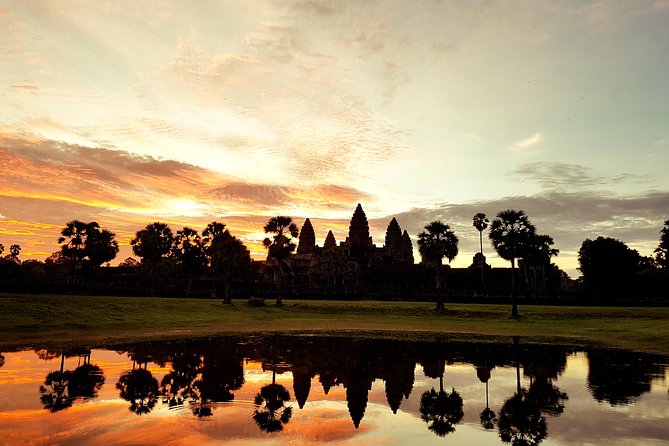 2 Day private tour: Small tour, Big tour, sunrise and sunset,floating village. - Day two: sunrise at Angkor Wat and Preah Khan