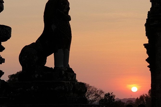 2 Days Angkor Wat Sunrise and Sunset Private Tour - Day one: Angkor Wat, Bayon, and Ta Prohm