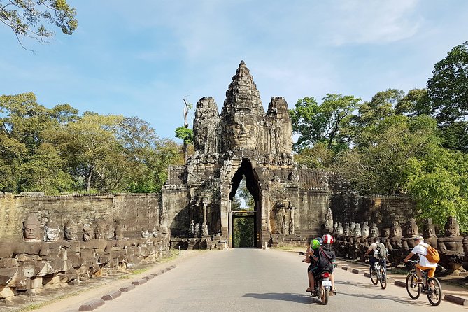 2-Days Private Tour in Angkor Sunrise, Banteay Srei and Beng Mealea Temple - Day two adds Banteay Srei and the outer temples