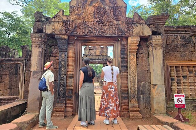 2 Days Tour in Siem Reap including Lunch, Dinner & Apsara Show - A broad introduction to Siem Reap in two days