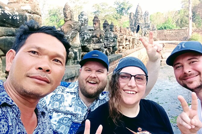 2 Days Tuk Tuk Private Tour of Angkor - Day one: the Small Tour from 8:30am to 5pm