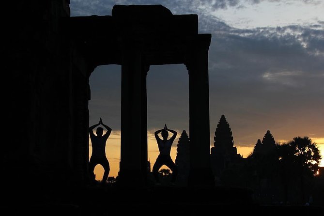 3-D Angkor Temples With One Sunrise - Day two: Angkor Wat before the heat