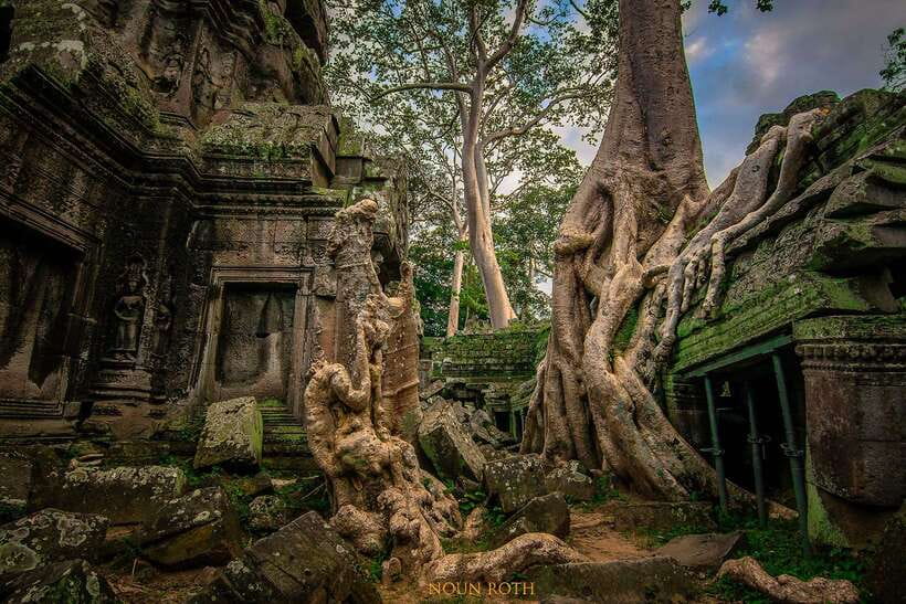 3-Day Angkor Wat & All Interesting Temples With Beng Mealea - Day two: sunrise, ancient reservoirs, and pink sandstone