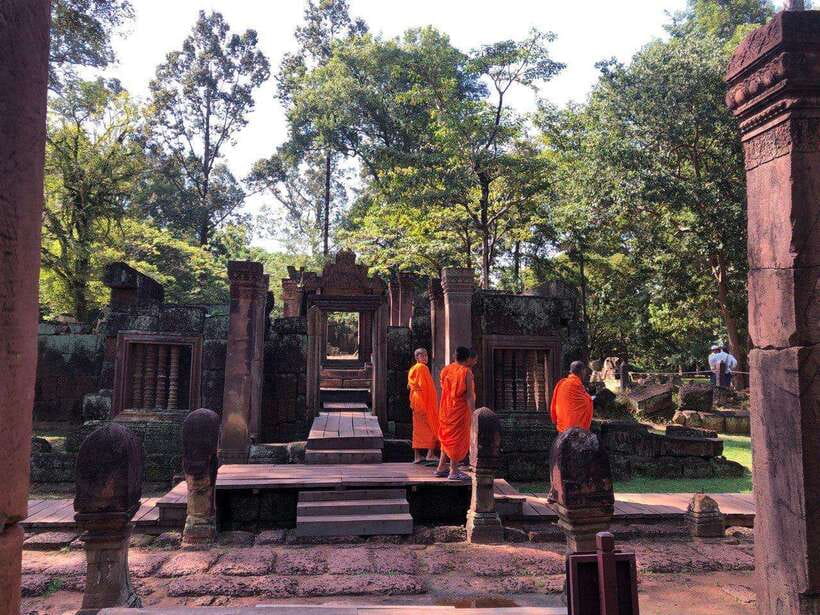 3-Day Exploring Angkor Wat & Siem Reap Highlights Tour. - What the $325 group price really covers