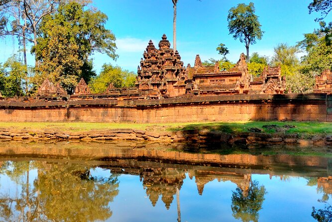 3-Days Private Angkor Wat Sunrise/Sunset Tours & Floating Village - Day 2: quieter temples and Banteay Srei’s fine stonework