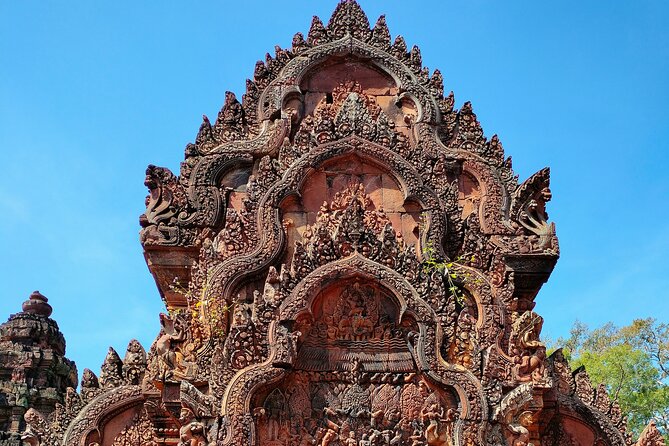 3-Days Private Angkor Wat Sunrise/Sunset Tours & Floating Village - Day 1: Angkor Wat, jungle ruins, and the faces of Bayon