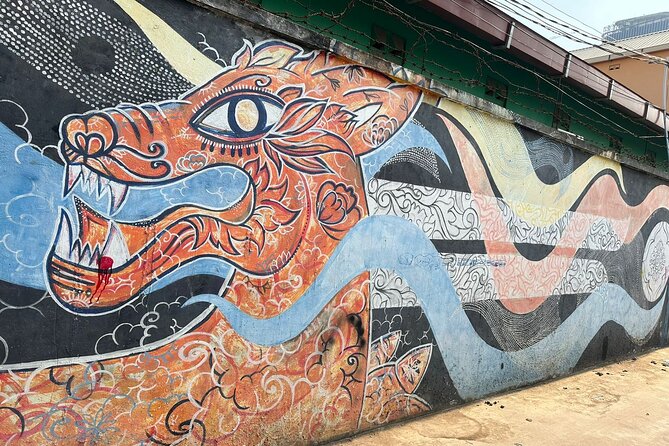 3 Hour Morning Market and Art Tour - Searching for murals near Wat Botum