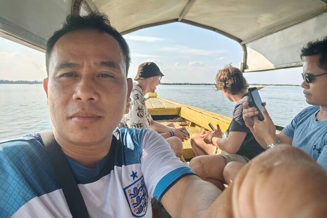 4 hours taking tuk tuk to see Mekong dolphins and countryside - Kampi village and the search for dolphins