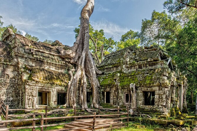 5 Must-See Temples With Private Guided Tour - Guides who add value to the temples