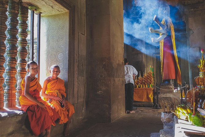 5 Must-See Temples With Private Guided Tour - Angkor Wat in a 45-minute opening visit