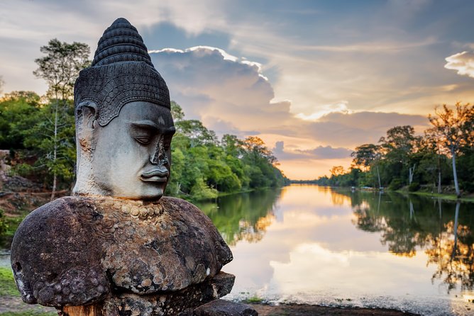 7-must See Temples in Angkor Park (Private Guided Tour) - Pre Rup shows a different side of Angkor building