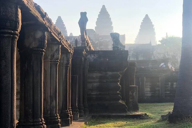 8-Hour Private Guided Tour in Siem Reap Cambodia - Bayon and the stone faces of Angkor Thom
