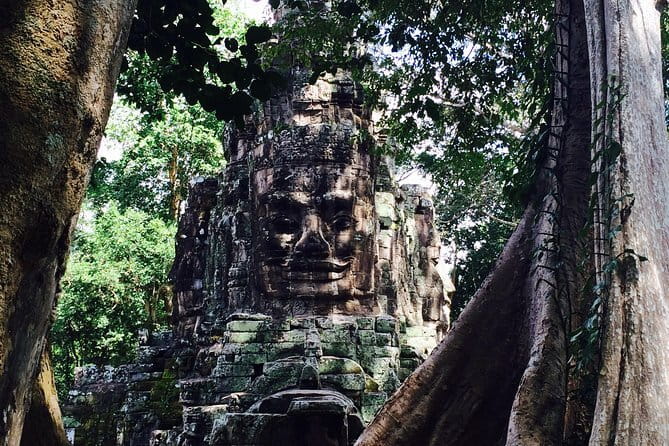 A Day Angkor Park Tours - Private English Speaking Tour Guide - Three hours inside Angkor Thom