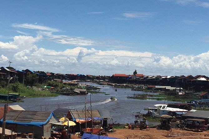 A day Trip Sightseeing Phnom Penh - Siem Reap - Private English Speaking Driver - Kampong Kdei Bridge and the seven-headed Naga