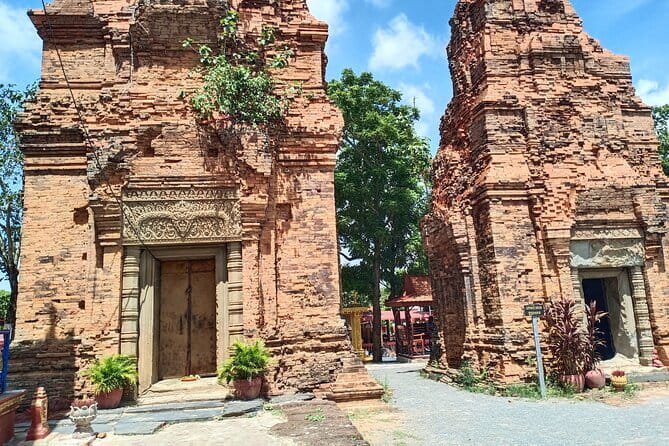 A Day Trip to Angkor Wat, Bayon, Taprohm from Phnom Penh - Ta Prohm, the jungle temple linked to Tomb Raider