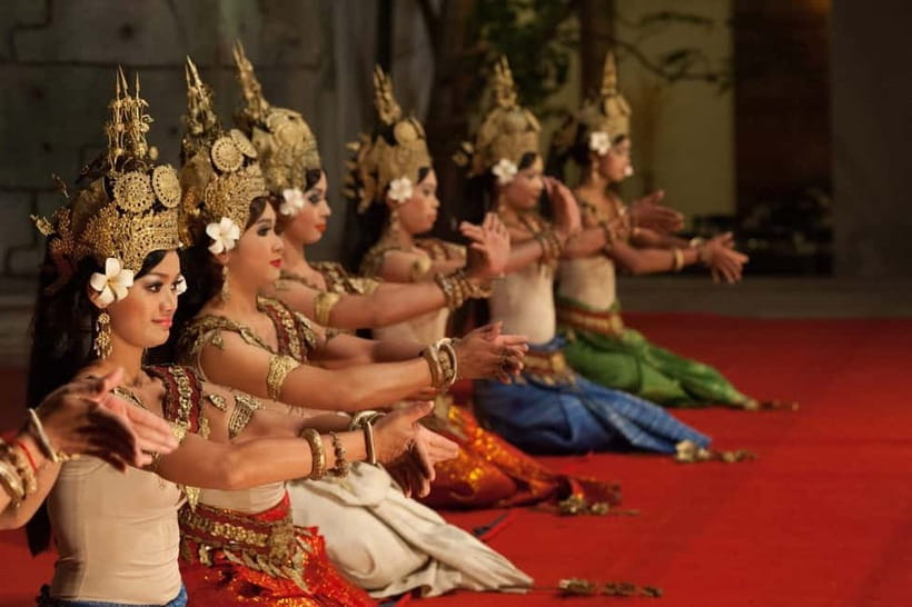 A Night To Remember: Apsara Dance Show with Buffet Dinner - What happens from the 6pm pickup