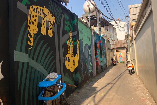 An Afternoon of Contemporary Art in Phnom Penh by Tuk Tuk - Independence Monument and the garden speakeasy