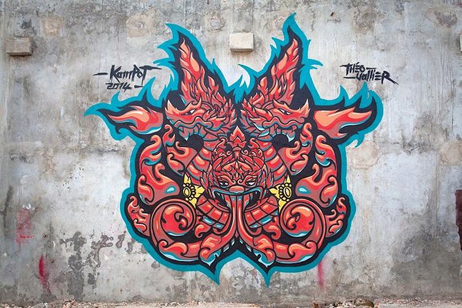 An Afternoon of Contemporary Art in Phnom Penh by Tuk Tuk - The Royal Palace area and a contemporary gallery
