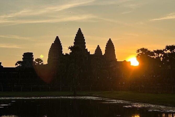 Angkor Full Day Tour All The Main Temples - Lunch near Srah Srang