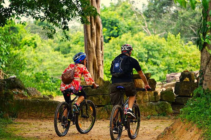 Angkor Jungle Biking Adventure Private Cycling Tour - A local Khmer lunch, with the cost in mind