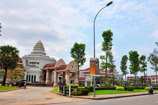 Angkor National Museum with transport - Pickup by Tuk Tuk or Van