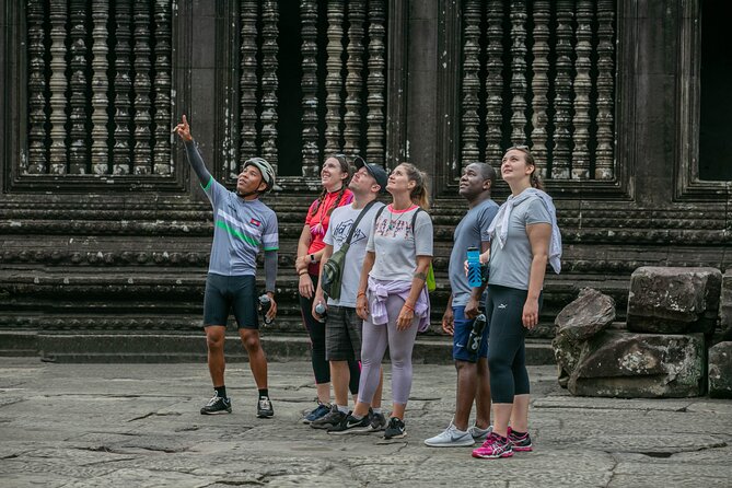 Angkor Sunrise Bike Tour / E-Bike or Tuk Tuk - Fruit, water, and lunch beside Srah Srang