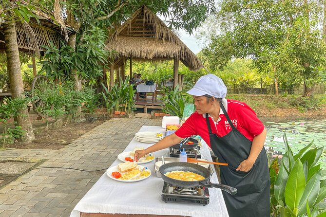 Angkor Sunrise Vespa Tour / Tuk Tuk or Car - A long day with a very early start