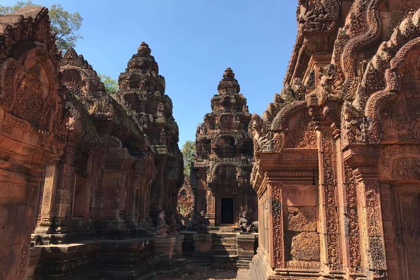 Angkor Temples Highlights Tour: 2 Days with Sunrise - Guides, vehicles, and the pace of the day