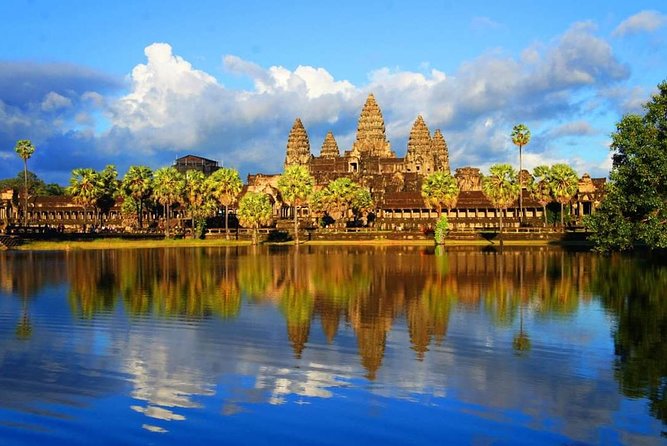 Angkor temples Tour - Three major Angkor temples in one manageable day