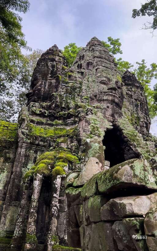 Angkor Wat 2-Day complex Sun rise & Sun set with Guided Tour - Angkor Wat gives you the essential history lesson