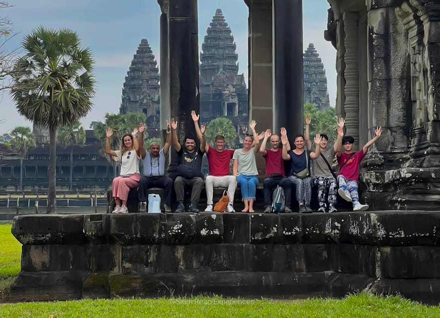 Angkor Wat 2-Day complex Sun rise & Sun set with Guided Tour - Angkor Thom and Bayon show royal power