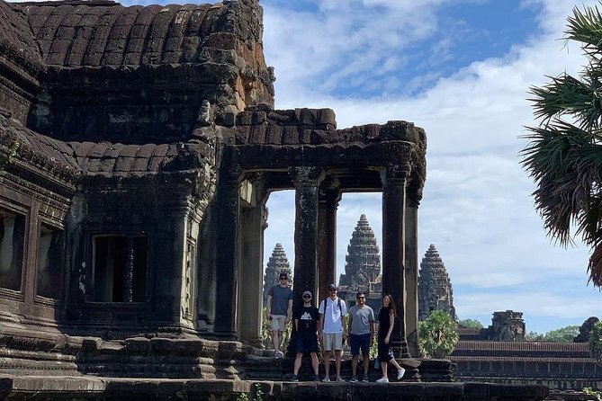 Angkor Wat and Small Circuit Temples by Private Transport - What the $19 price really covers