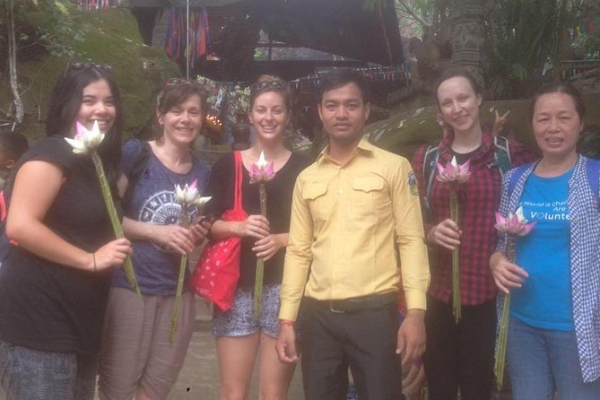 Angkor wat and Small group temples Full day tours - Bayon Temple and its carved faces