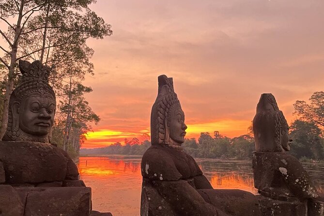 Angkor Wat at Sunrise - Watching the light arrive at Angkor Wat