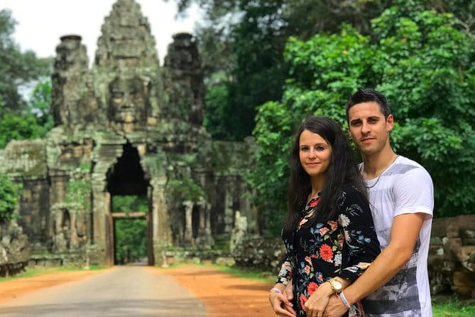 Angkor Wat & Banteay Srei 1-Day Tour - Starting at Angkor Wat before sunrise