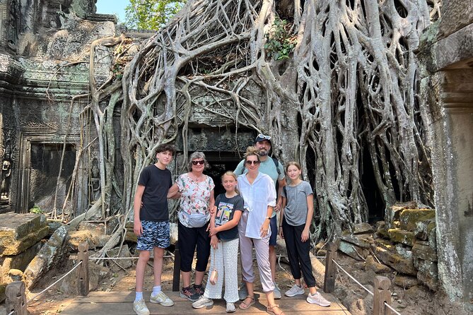 Angkor Wat Bike Tour with Lunch Included - What the guide adds to the experience