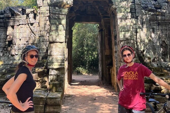 Angkor Wat Cycling Tour - A 7:30 am start from your hotel