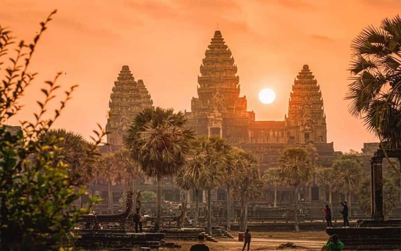 Angkor Wat: Full-Day Guided Sunset Tour - Why this eight-hour route works